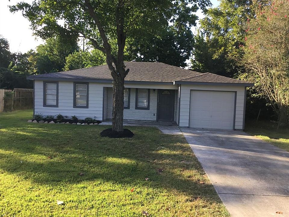 1st image of 7418 Stephanie Dr