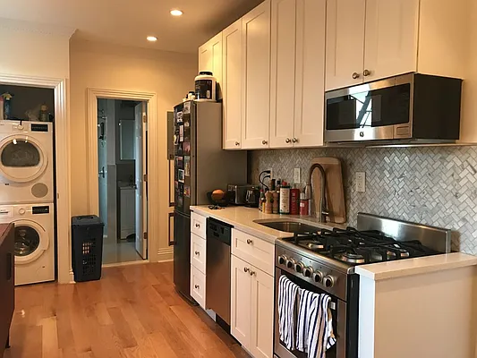 Rented by Brick&Mortar | media 30