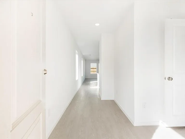 1618 Gardenia Blossom Ln — Photo 2