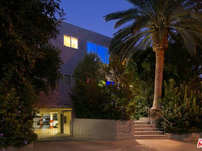 1346 N Laurel Ave, West Hollywood, CA, 90046