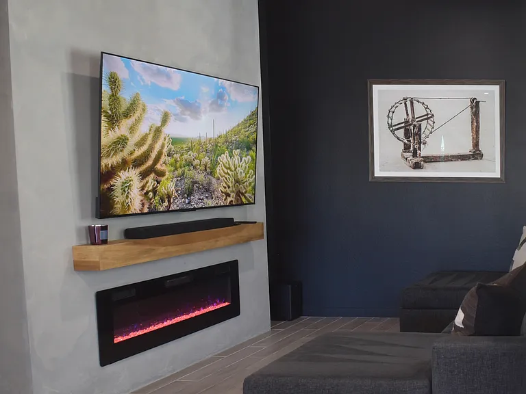 4864 E Village Dr — Photo 16