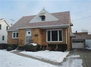 17411 Tarrymore Rd, Cleveland, OH 44119