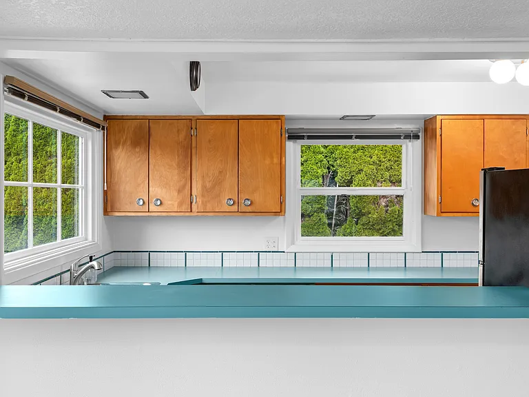 203 NW 19th Ave — Photo 7