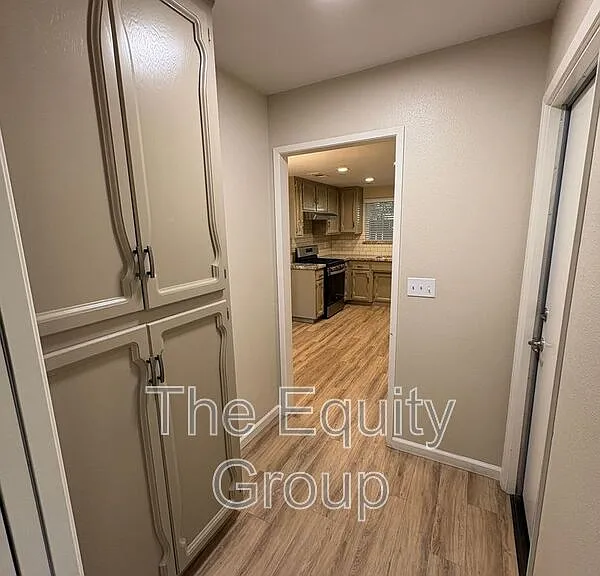4230 W Grove Ct — Photo 18