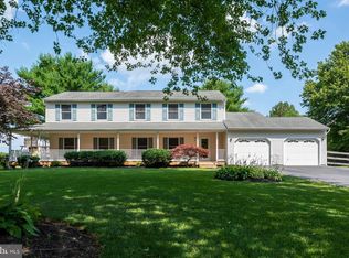 526 Hoods Mill Rd, Woodbine, MD 21797