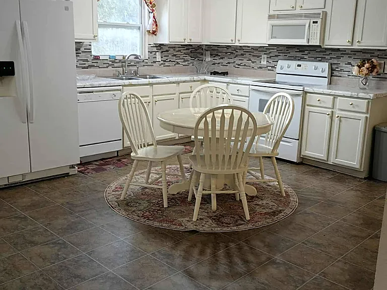 2324 Kirkgate Ln — Photo 3