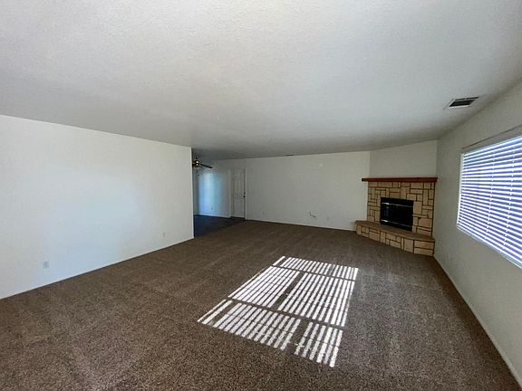 5th image of 20790 Wren St