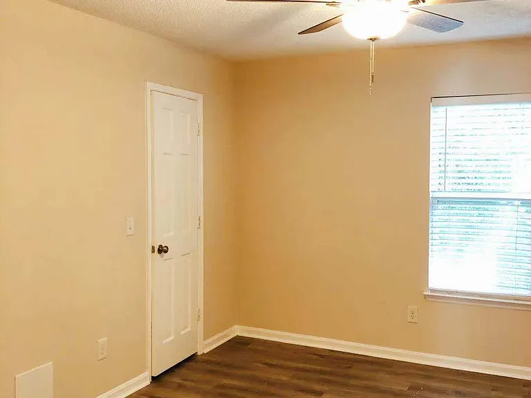 1819 Cumberland Valley Pl SE — Photo 14