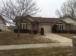 8518 Kleinman Rd, Highland, IN 46322