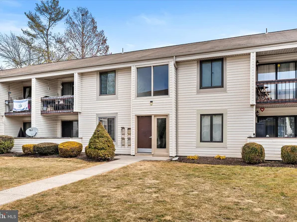 Avon Dr #U-8, Hightstown, NJ 08520