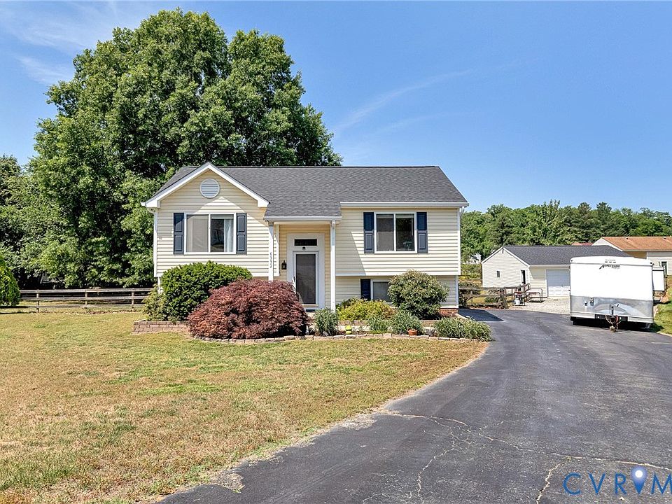 1st image of 6332 Queens Lace Cir