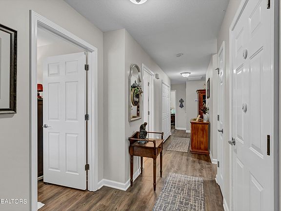 4th image of 8868 Carriage House Way