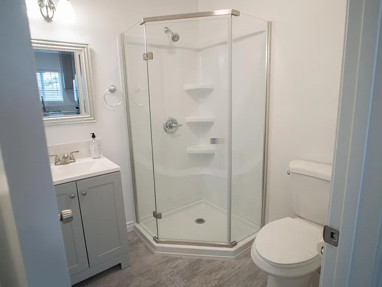 1602 La Golondrina Ave — Photo 7
