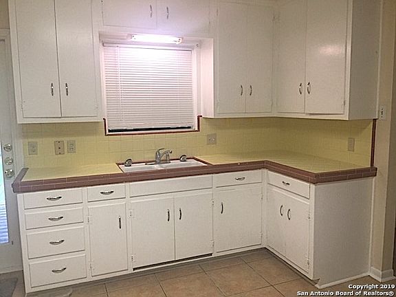 5th image of 506 Stockton Dr