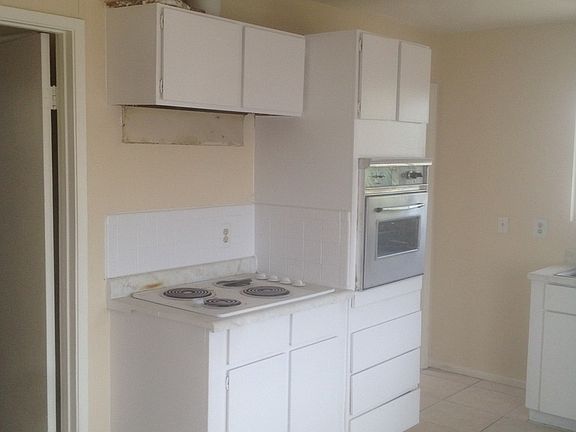 4th image of 729 N 10th St APT C