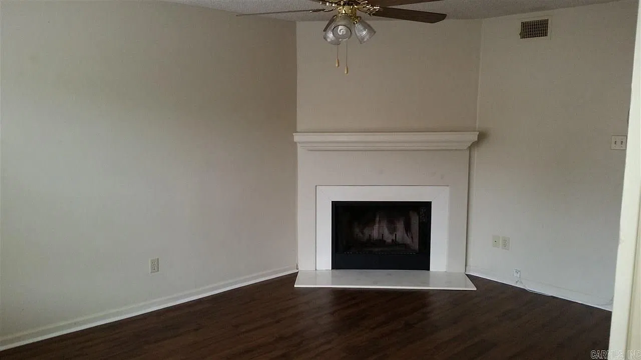 2 bed, 1.5 bath, 1100 sqft, $875 — Photo 4