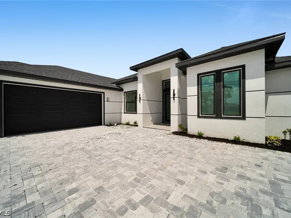 613 Gleason Parkway Cpe, Coral, FL 33914