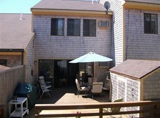 32 Roundhouse Rd #32, Buzzards Bay, MA 02532