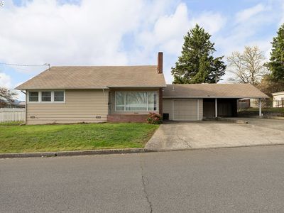 1740 NW Lynwood St, Roseburg, OR, 97471