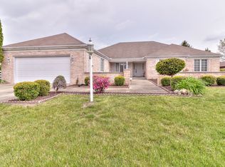 1404 Old Farm Rd, Champaign, IL 61821