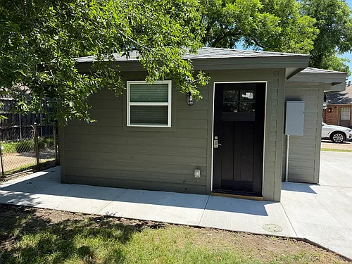 6338 Ravendale Ln Photo 1