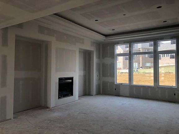 4th image of 8006 Bennington Dr