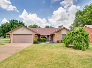 2092 Lantern Ln, Enid, OK 73703