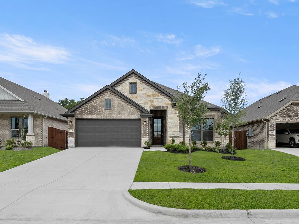 1st image of 2325 Shamrock Ln