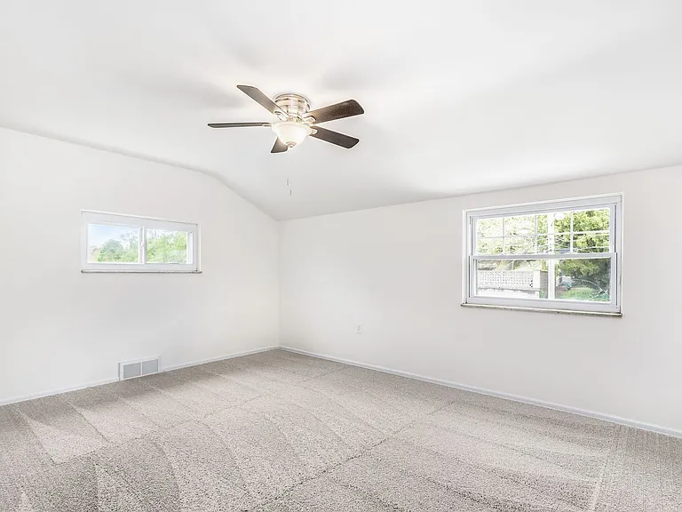 2124 Fairland St — Photo 13