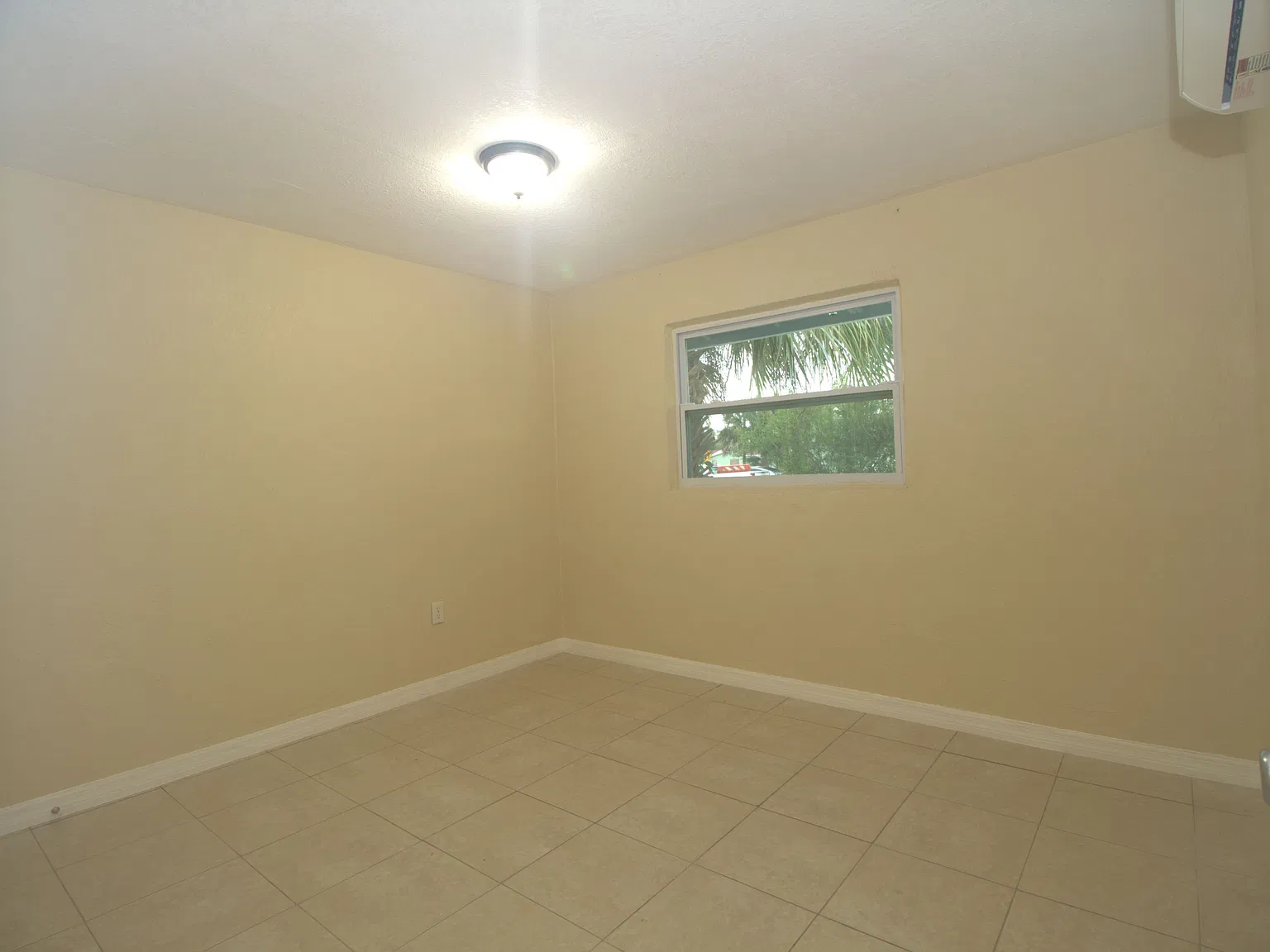2238 Washington St. - B — Photo 4