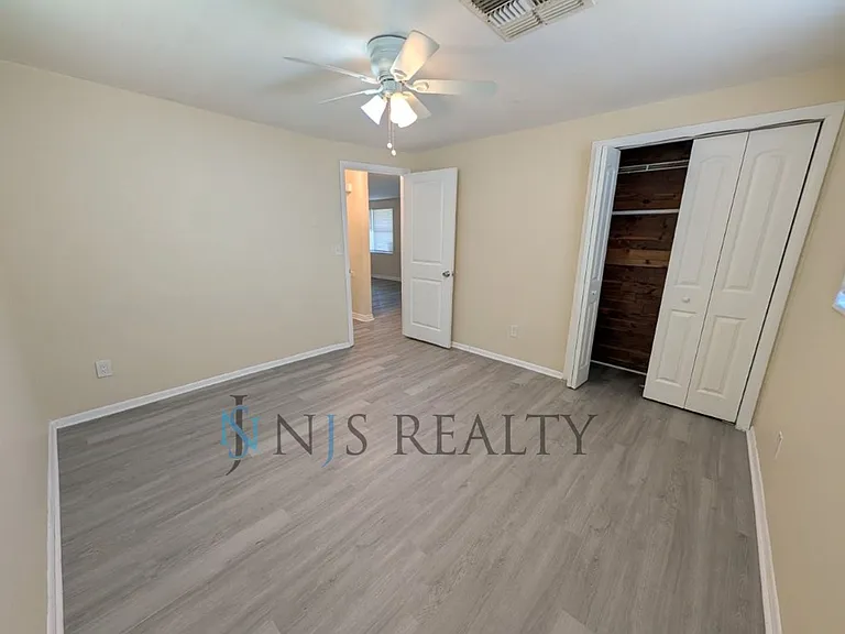 3814 Linkwood St — Photo 10