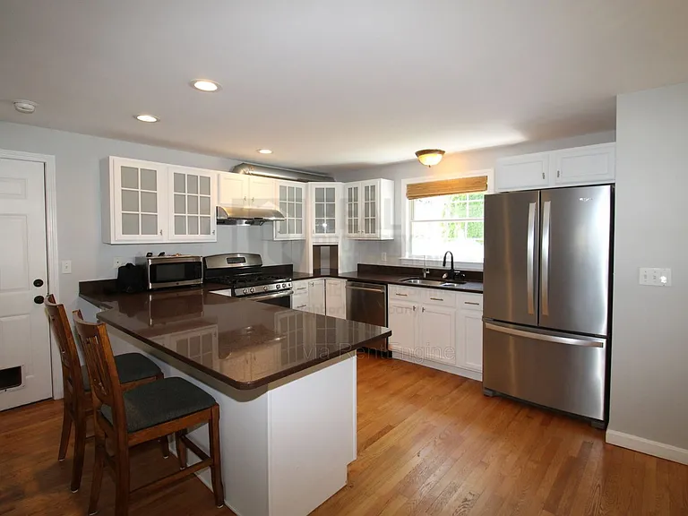 4 Robin Ln — Photo 9