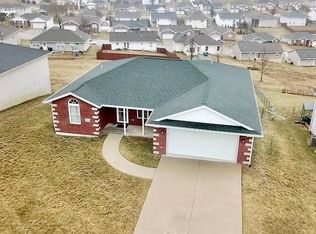 4052 Southampton Dr, Jefferson City, MO 65109