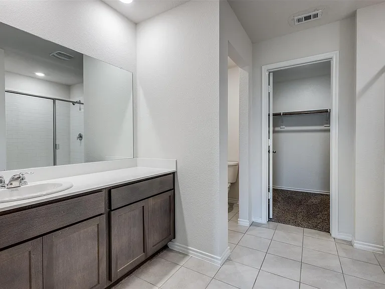 808 Saddle Horn Way — Photo 20