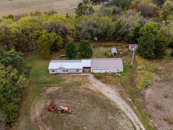 3389 S 198th Road, Goodson, MO 65663