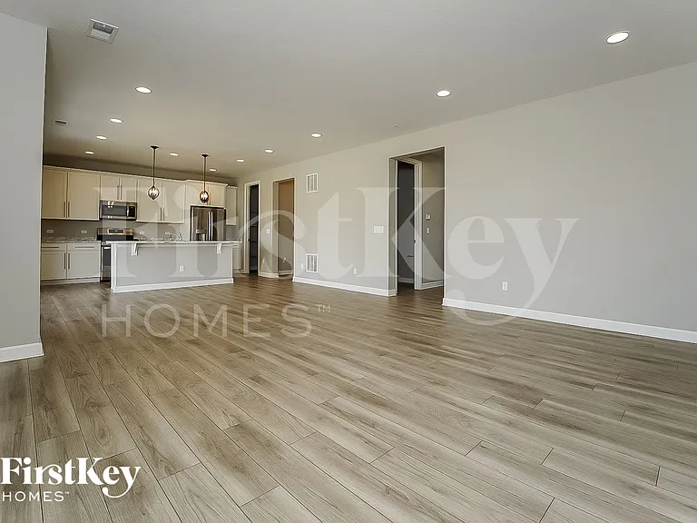 18009 E 99th Pl — Photo 6
