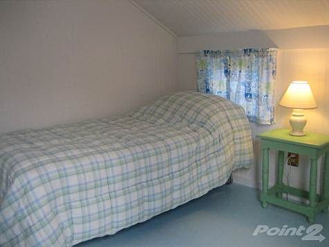 Separate bunk house