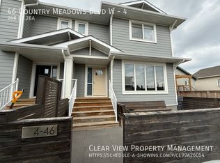 46 Country Meadows Blvd W #4, Lethbridge, AB T1J5J4
