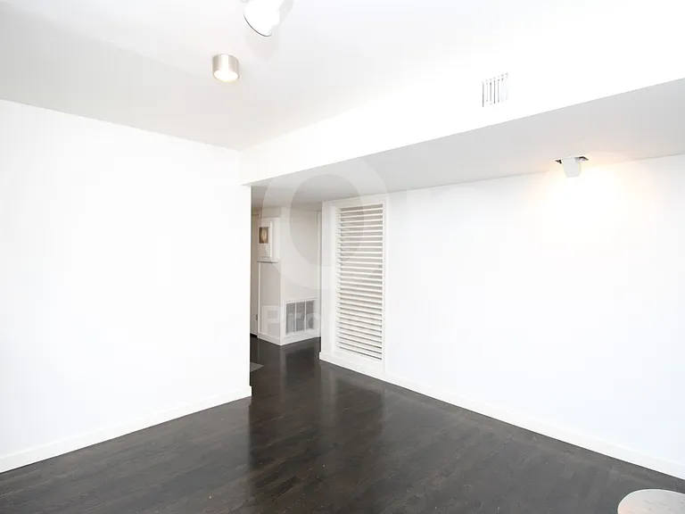 3135 N 48th St — Photo 14