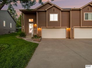 10409 S 26th St, Bellevue, NE 68123