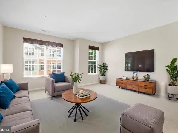 2212 Highfly Ter #2212, Silver Spring, MD 20902