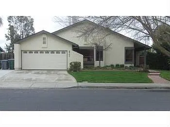 5541 Bridgeport Cir photo 1