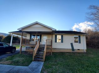 339 Mountain Ash Dr, Dryden, VA 24243