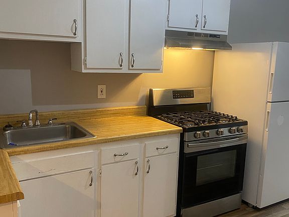 2nd image of 6030-6032 Etzel Ave #6030