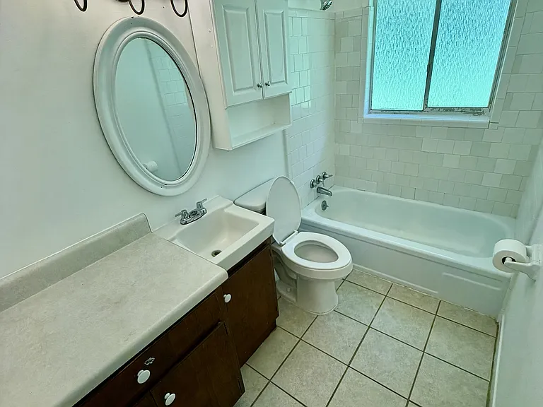 326 West Ave — Photo 13