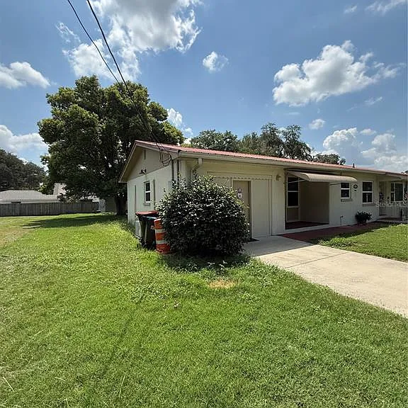 11213 SE 53rd Ct — Photo 2