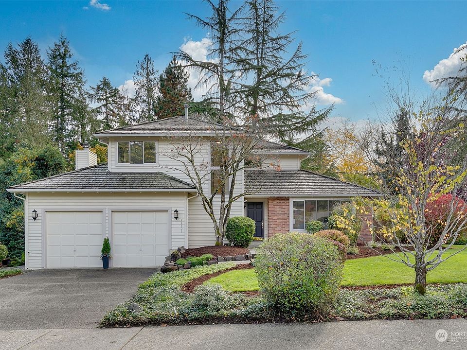1st image of 22501 NE 9th Drive