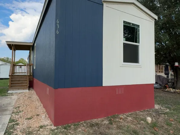 636 Sweetpea Ln, New Braunfels, TX 78130