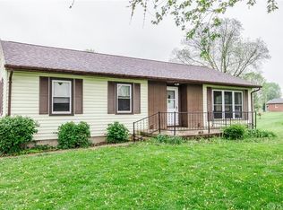 8215 Woodlawn Dr, Piqua, OH