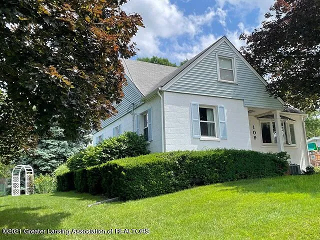 109 S Morton St photo 1